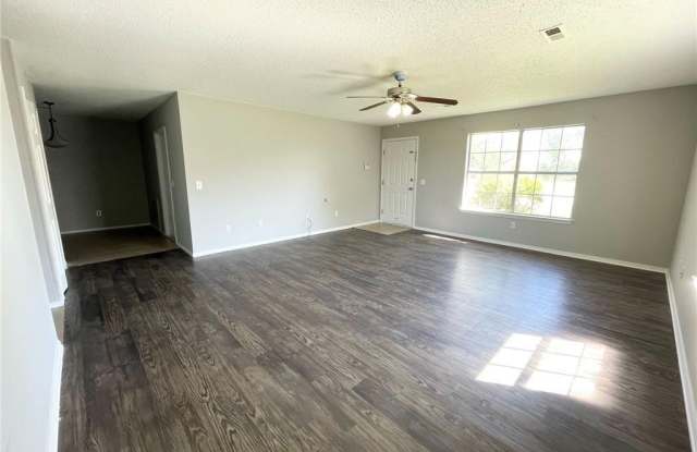 2103  W Roselawn  ST - 2103 West Roselawn Street, Rogers, AR 72756