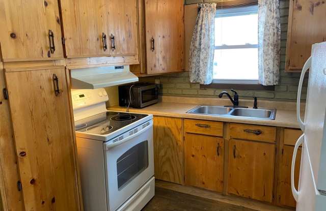1 Bed 1 Bath Home in Wausau photos photos