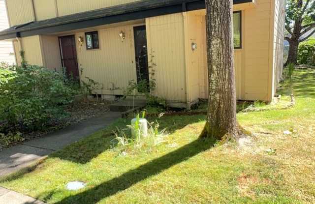 2 Bed, 1.5 Bath Condo in The W. Eugene Neighborhood! Apply Now! photos photos