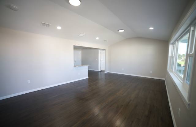 246 Ponce De Leon Drive photos photos