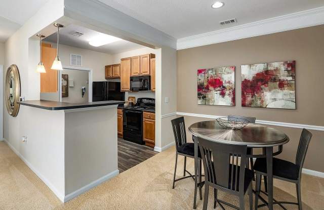 Abberly Woods Apartment Homes Gallery 3