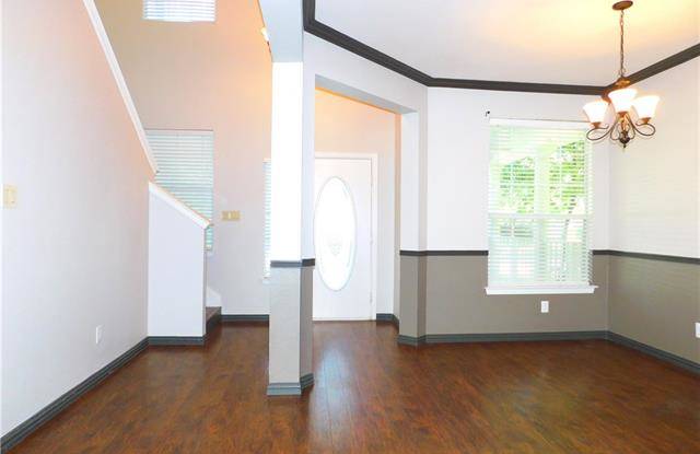 1036 Elm Drive Gallery 4