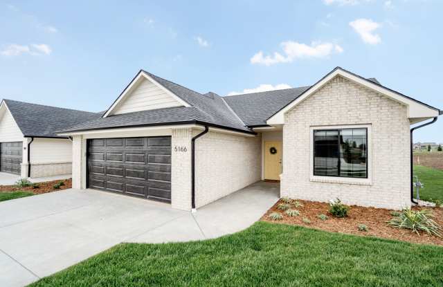 Beautiful 2BR/2BA Unit Available in Senior Living Community (55+) photos photos