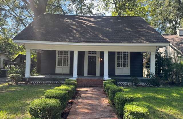 Beautiful Old Cloverdale Home on Graham photos photos Beautiful Old Cloverdale Home on Graham photos photos