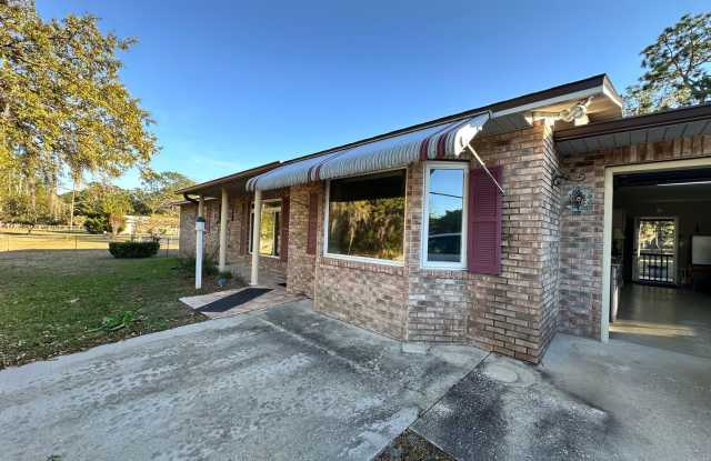 Welcome Home - 746 Southeast 52nd Street, Bradford County, FL 32656