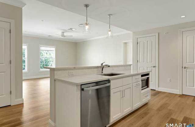 440 Heights Road Gallery 2