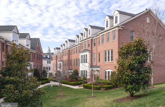 2638 S KENMORE COURT - 2638 South Kenmore Court, Arlington, VA 22206