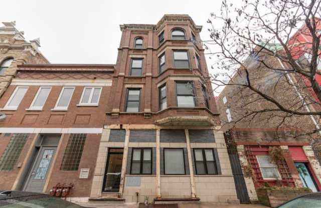 1907 S Racine photos photos