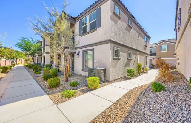 Spacious 3BR Townhome in Gated Community Gallery 3