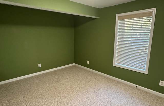 12740 GREAT Lane Gallery 1