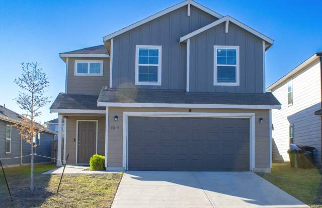 5819 E Rolling Glen - 5819 Rolling Glen, San Antonio, TX 78244