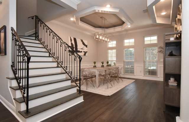 Stunning 3BR + Office Luxury Home | Heated Pool | Move-In Special Available Gallery 4