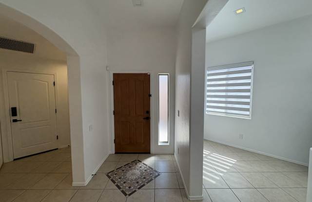 Gated community near Sabino Canyon/Tangue Verde Gallery 4