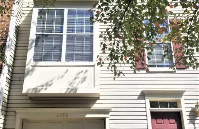 2450 CLOVER FIELD CIRCLE Gallery 2