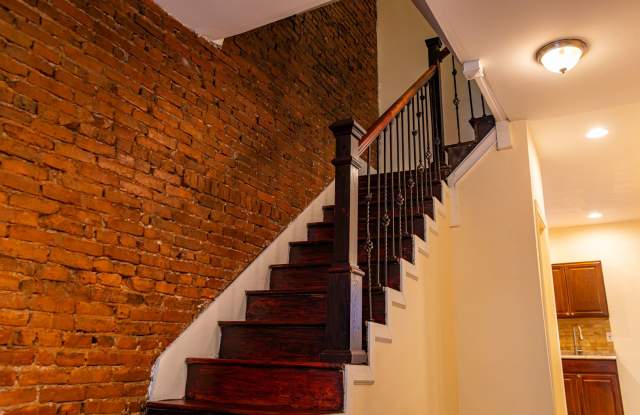 Renovated and Spacious 4Bedroom Townhouse in West Baltimore! photos photos Renovated and Spacious 4Bedroom Townhouse in West Baltimore! photos photos