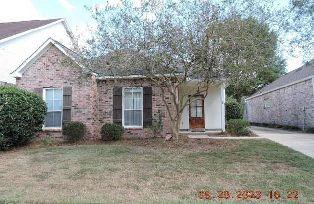 Desirable Greenbriar Hollow Subdivision photos photos
