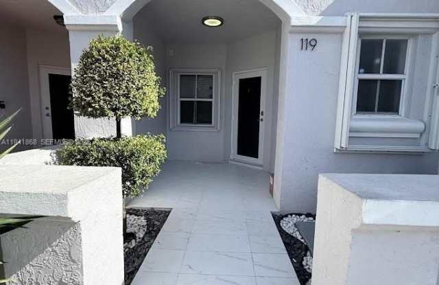 119 SW 168th Ter photos photos