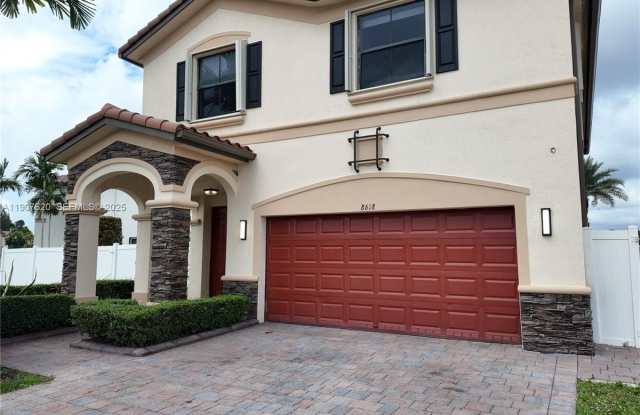 8618 W 33rd Ave photos photos