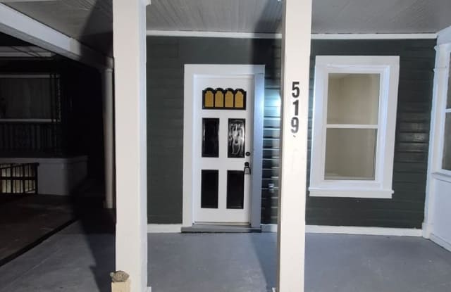 Spacious 4BR Home in Pittsburgh, Section 8 Considered!! Gallery 1