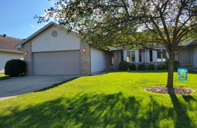 Large and In Charge in Rochester: 2 Bedroom 2 Bath Duplex! - 3207 Red Oak Lane, Springfield, IL 62712
