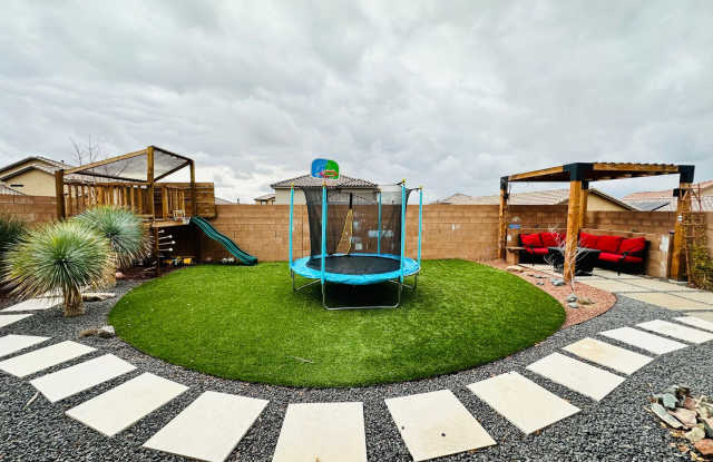 STUNNING Back yard! Level II EV Charger! photos photos STUNNING Back yard! Level II EV Charger! photos photos