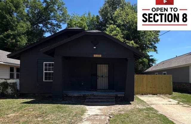Beautiful 4-bedroom 2 bath home - Open To Section 8 photos photos