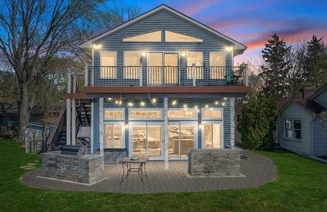 2055 WATKINS LAKE Road - 2055 Watkins Lake Road, Waterford, MI 48328
