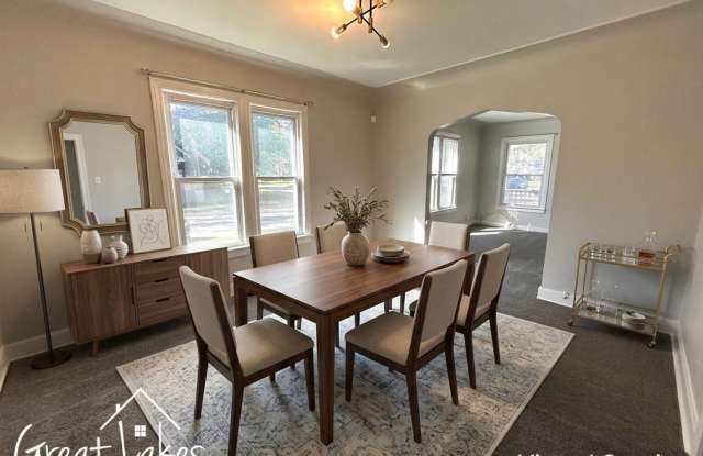 Lovely 3 Bedroom 1 Bathroom now available for rent! Gallery 4