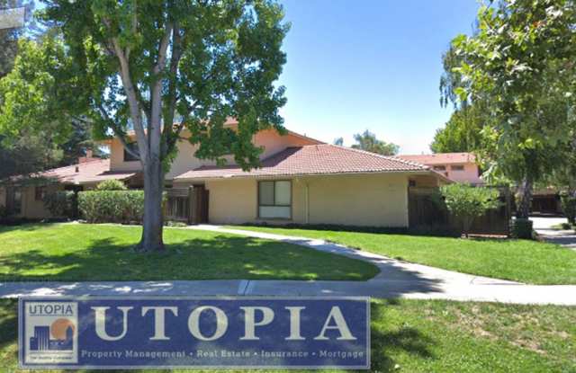 Charming and Conveniently Located Townhome 2 beds/ 1.5 baths photos photos