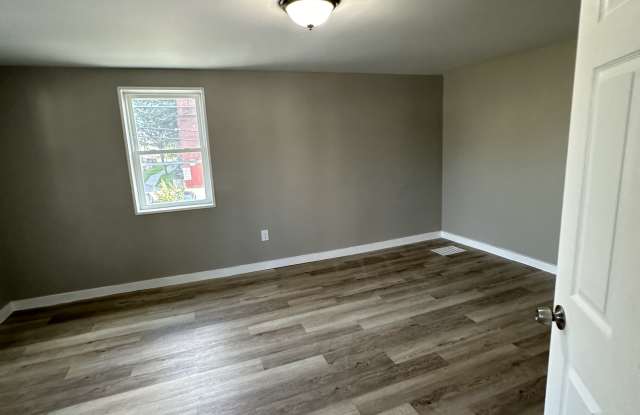 1647 West Onondaga Street - 2 Gallery 4