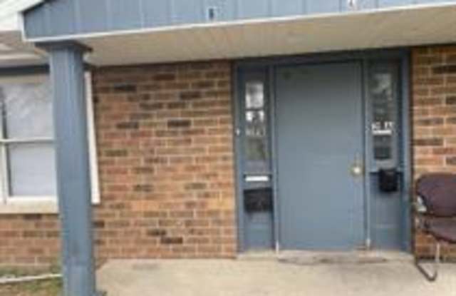 114 North McReynolds Court - 2A - 114 North McReynolds Court, Peoria, IL 61605 114 North McReynolds Court - 2A - 114 North McReynolds Court, Peoria, IL 61605