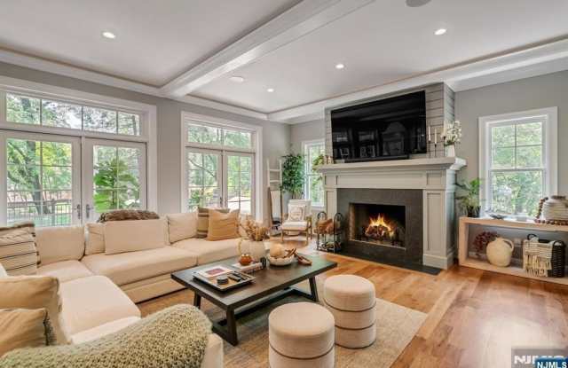 4 Brookview Court Gallery 4