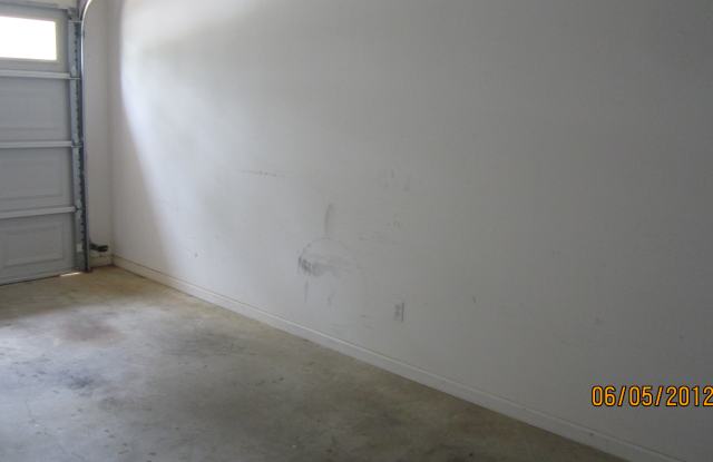 108 Commons Dr Gallery 4