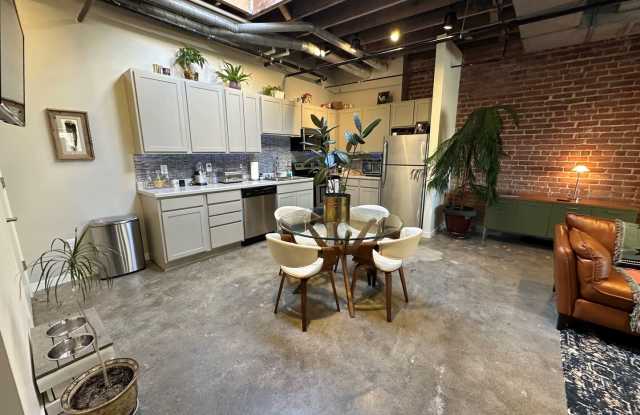 3814 Farnam | Flats - Office photos photos