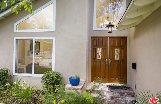 30721 LAKEFRONT Drive Gallery 3
