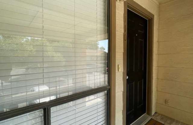 1705  Crossing PL - 1705 Crossing Place, Austin, TX 78741