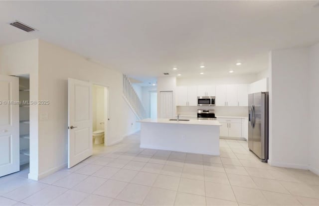 12875 Southwest 243rd Terrace Gallery 3
