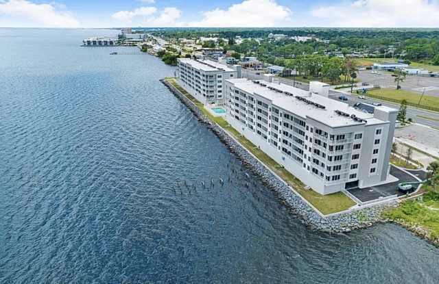 1805 Riverside Drive photos photos