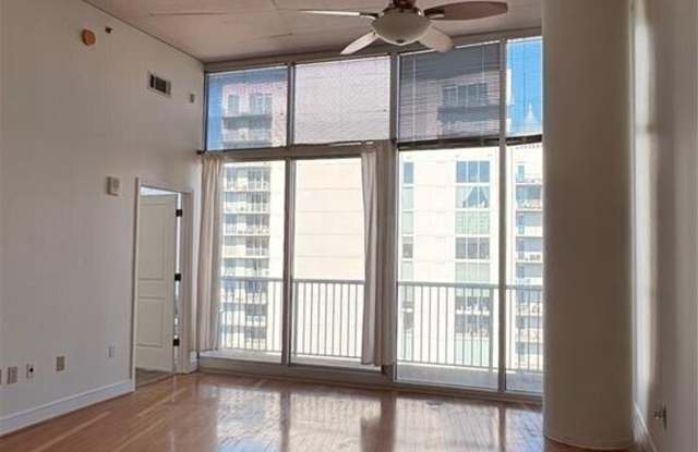 44 Peachtree Place NE Gallery 2
