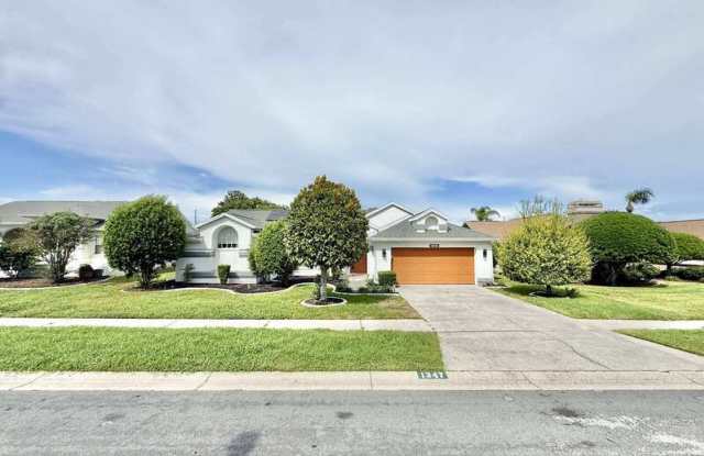 1347 Overland Drive Gallery 3