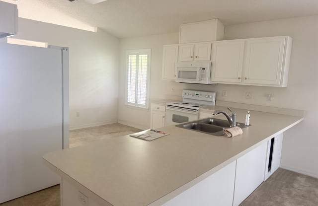6275 IRONSIDE Drive S Gallery 4