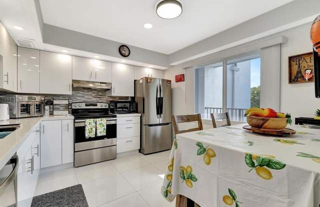 1401 SW 128th Ter - 1401 Southwest 128th Terrace, Pembroke Pines, FL 33027 1401 SW 128th Ter - 1401 Southwest 128th Terrace, Pembroke Pines, FL 33027