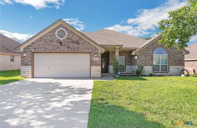 1507 Hazelnut Drive photos photos