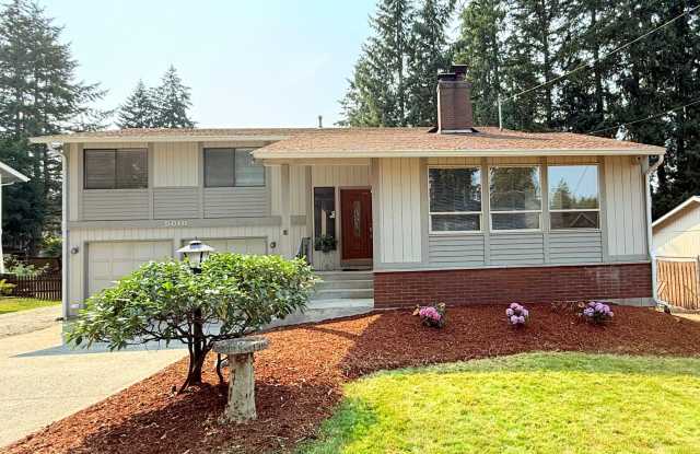 Home in desirable University Place area. Gallery 1