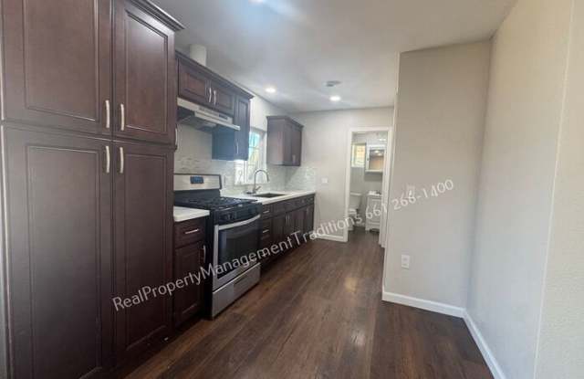 36420 Sierra Highway Gallery 2