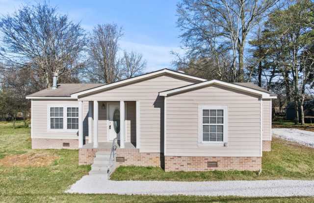 Great Home Near Tanner High School! - 20051 Huntsville Brownsferry Road, Limestone County, AL 35671