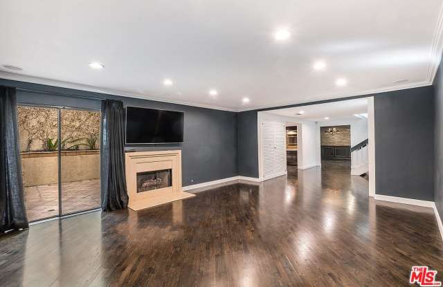 2518 ALMADEN Court Gallery 4