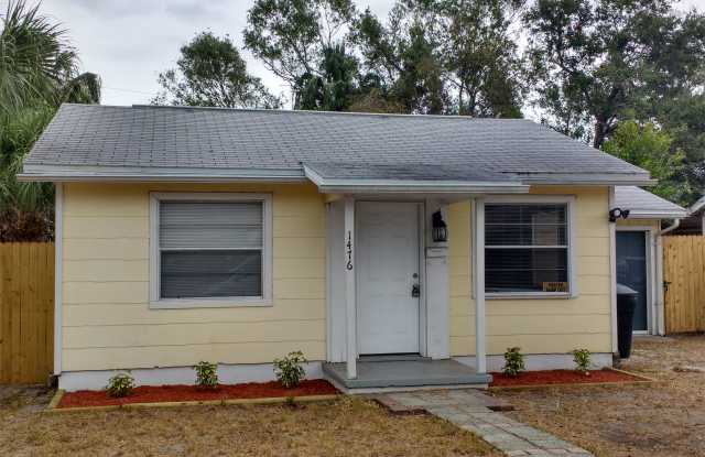 1476 Pierce St - 1476 Pierce Street, Clearwater, FL 33755
