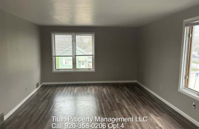 1207 East Walnut Street - 2 - 1207 East Walnut Street, Green Bay, WI 54301