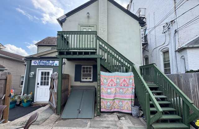 135 N MAIN Street Gallery 4